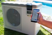 AstralPool Pro Elyo Touch ili Eco Elyo – koju dizalicu topline odabrati za bazen? Dizalica topline za bazen Eco Elyo postavljena uz bazen