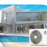 Dizalica topline za bazen – usporedba Gree i premium brendova Gree dizalica topline za bazen postavljena uz moderan bazen
